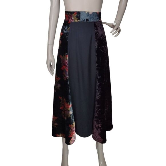 Vintage 90s Black Velvet Burgundy Floral Paneled Gypsy Bohemian Long Maxi Skirt - Picture 6 of 12